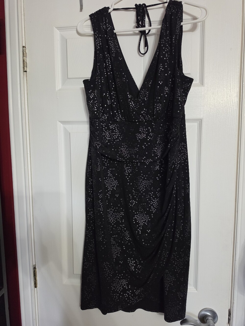 le chateau Black Sparkle Midi Dress